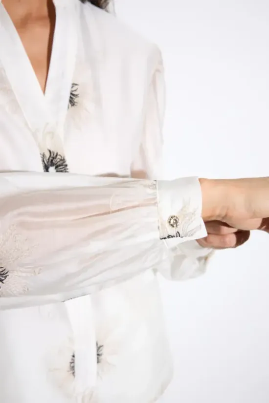 ΠΟΥΚΑΜΙΣΟ AZOGUE