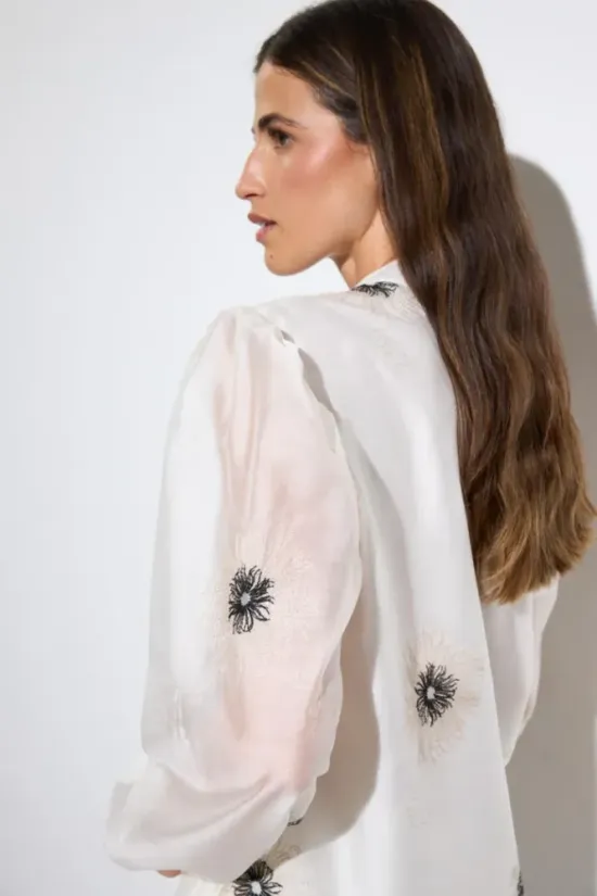 ΠΟΥΚΑΜΙΣΟ AZOGUE