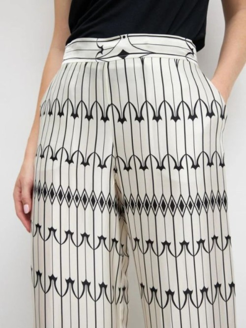 ΠΑΝΤΕΛΟΝΑ ΜΕ ΛΑΣΤΙΧΟ ΣΤΗ ΜΕΣΗ