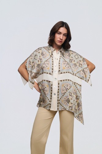 Πουκαμίσα με μύτες και τύπωμα 