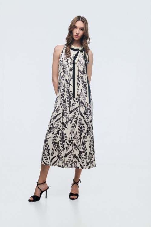 Φόρεμα αμάνικο με δέσιμο 