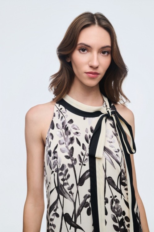 Φόρεμα αμάνικο με δέσιμο 