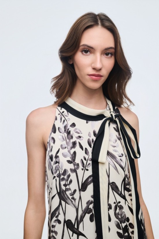 Φόρεμα αμάνικο με δέσιμο 