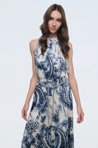 Φόρεμα αμάνικο εμπριμέ με ζώνη στρας 