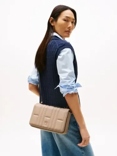 TOMMY HILFIGER Τσάντα Χιαστί Καπιτονέ Με Μονόγραμμα TH