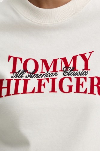 Άνετο T-Shirt TOMMY HILFIGER Με Λογότυπο