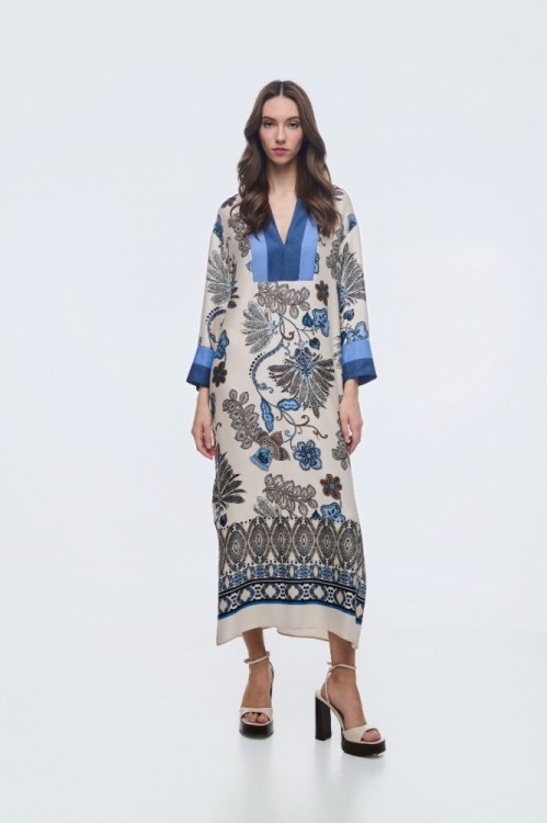 Φόρεμα καφτάνι εμπριμε με denim λεπτομέρειες 