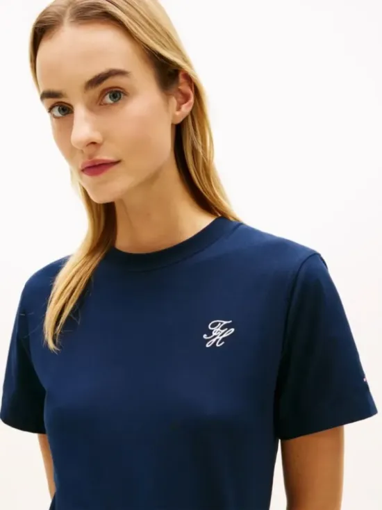 T-Shirt Με Κλασική Λαιμόκοψη Και Κεντητό Λογότυπο 